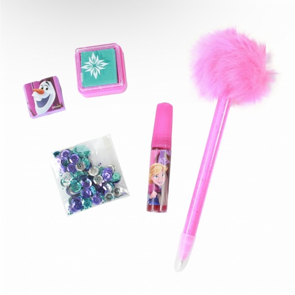 NEW Disney Frozen 2 Girls Sequin Diary Gift Set Fuzzy Pen Stickers Stamp & Glue - Picture 4 of 5